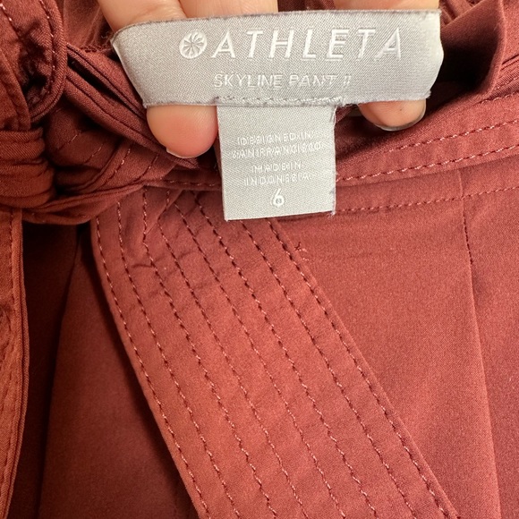 Athleta Skyline Pant II Paper Bag Waist Belted Ankle Red Size 6 High Rise - Picture 4 of 7